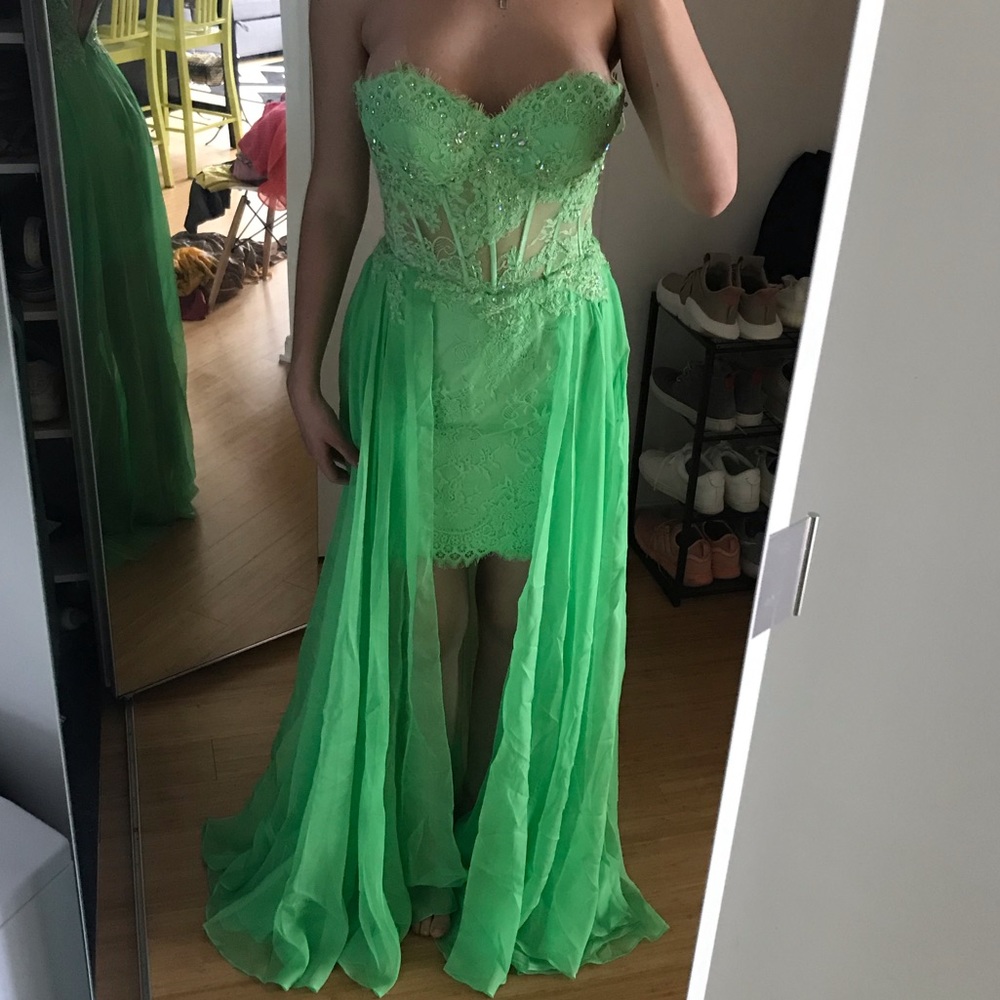 Morrel Maxie Crystal Embellished Gown